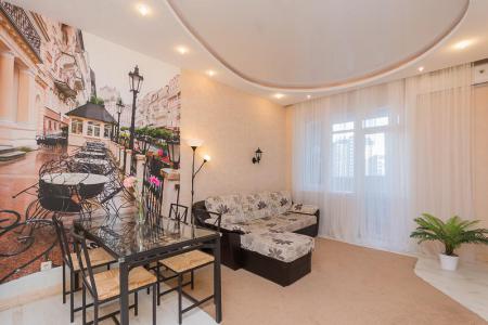 Квартира с евроремонтом в центре!