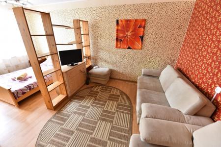 в 7 мин. пешком от ж.д вокзала и ст.м. Институт культуры