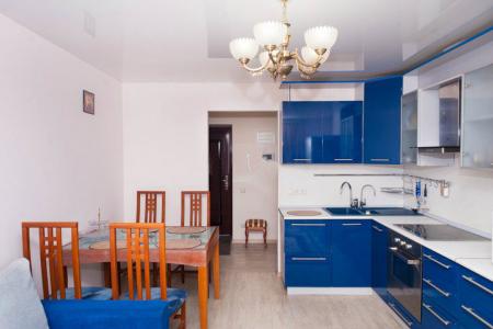 2-к квартира в центре. Рядом Реацентр и областная больница