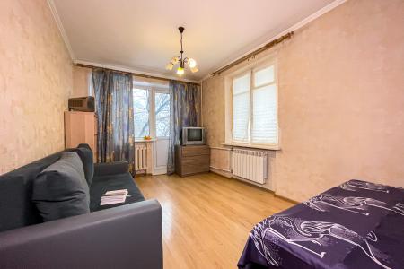 1-комнатная квартира РЯДОМ С МЕТРО! Сдается на СУТКИ\ЧАСЫ