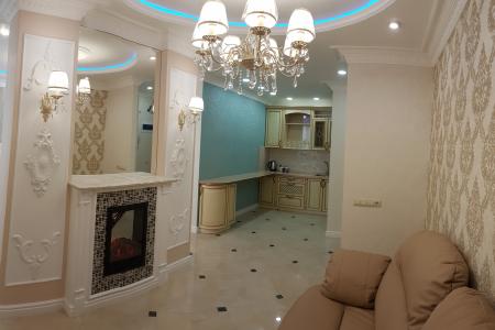 Люкс для новобрачных в районе сквера в центре