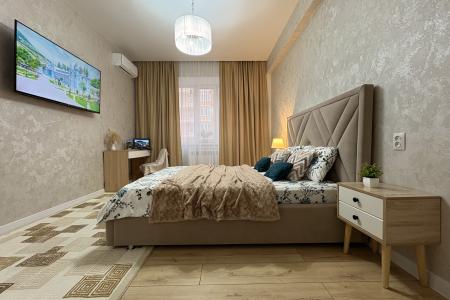 Дизайнерская квартира в цветнике