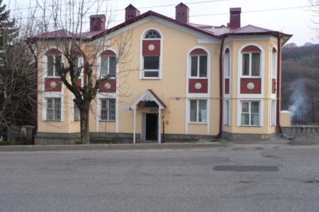 трехкомнатная квартира район водолечебницы