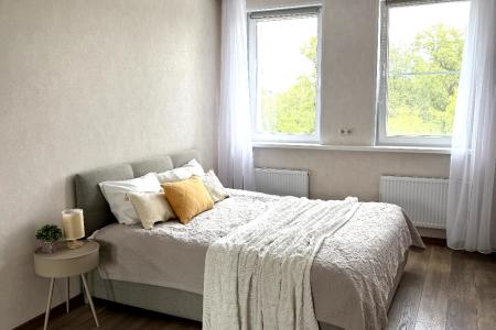 1 комн.кв. в самом сердце парка с видом на озеро