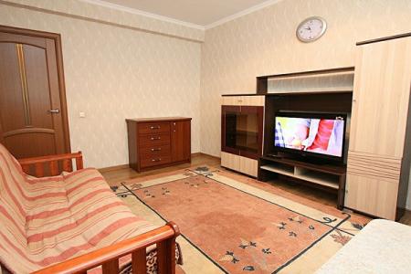 2-комнатная в центре Алматы посуточно