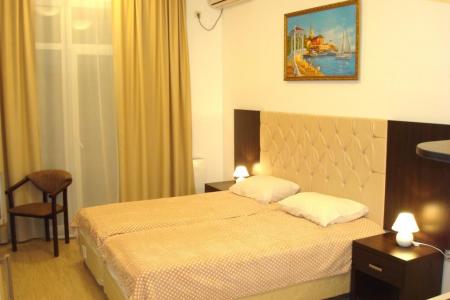 Квартира у моря в Адлере. Бассейн