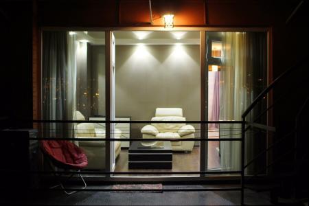 Дом с верандой в центре Тбилиси