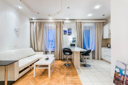 APARTMENTS -STUDIO on Paveletskaya square on LOVEAP.ART