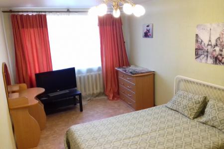 Я хозяйка,сдаю 1к.кв-ру в центре города