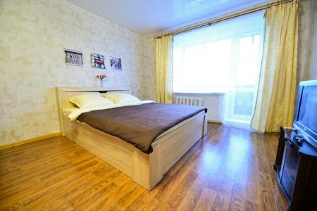 Солнечная 1-к квартирка на Орджоникидзе 12а