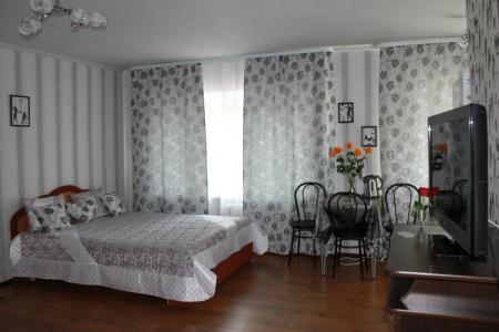 Однокомнатная квартира Республики 155