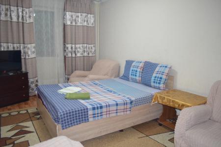 Сдается 1 к.кв в 8 мкр, отличные условия,есть все