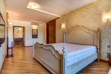 3-к квартира, 145 м², 6/6 эт.