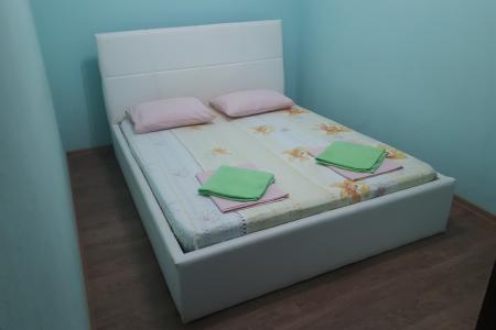 Двухкомнатная студия в центре