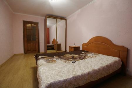 Чистая, уютная однокомнатная квартира на Бульвар Победы