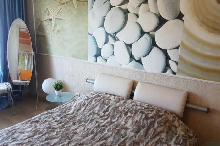 Отличная двухкомнатная на Столетии во Владивостоке