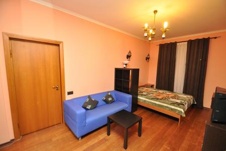 квартира в районе ТРЦ Макси