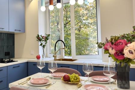 Kenig Holidays 2-к с балконом в центре у Южного вокзала