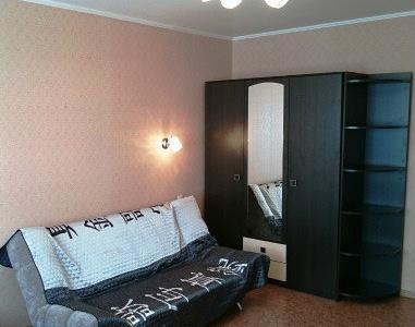 Однокомнатная на ул. Молокова возле ТЦ "Опитима"