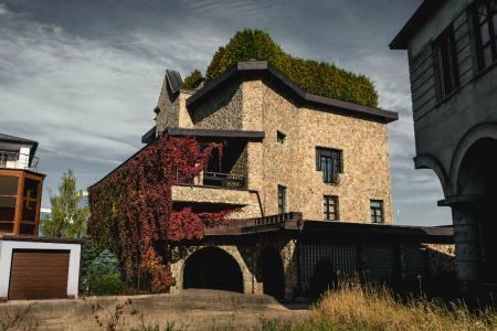 Вилла Статус