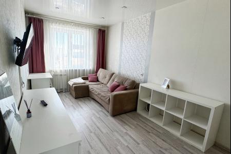 Светлая квартира для двух гостей