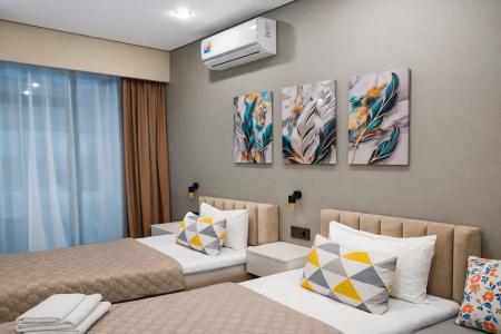 Стильная студия в центре Ялты с бассейном, который работает круглогодично!