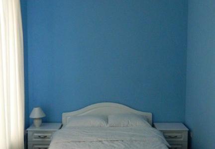 Комфортные и уютные гостиничные номера, есть сауна, большой бассейн, бильярд, караоке, спутниковое Т