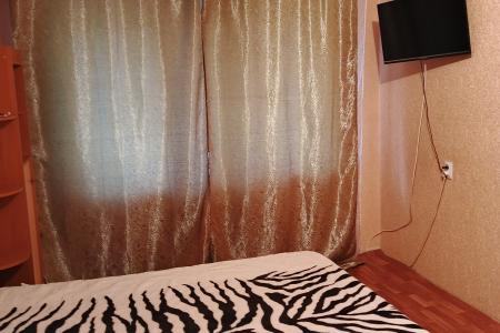 Сдаю посуточно 1 комн. в центре города Керчи,Автовокзал