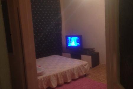 Площадь Дружбы, рядом Цирк, Фармакадемия