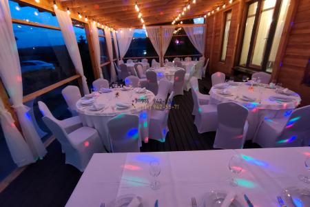 Свадебная озеленёная  усадьба с верандой на 50 мест.