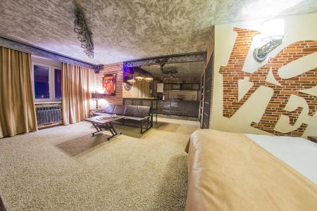 Большая студия в стиле "Industrial Loft"