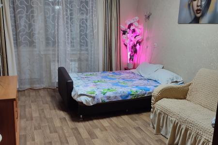 Уютная квартира на часы, ночь в центре