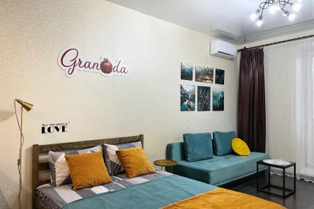 Уютная современная студия в центре микрорайона ГГМ!