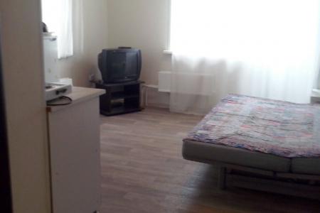 Студия на Белокаменном возле спорткомплекса