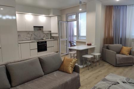 современная 2х комнатная квартира с видом на море