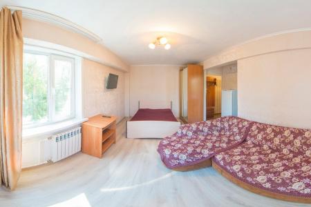 Мы рады предложить Вам свою 1-комнатную квартиру, расположенную по адресу Бульвар Карла-Маркса д.5