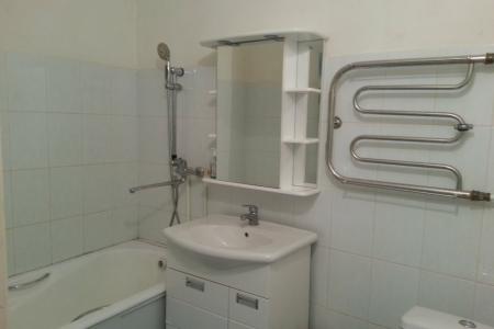 2 комнатная квартира в центре сдается  посуточно. Есть все!