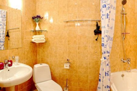 Сдается посуточно 2-х ком. квартира Люкс центр ул. Нахимова 17