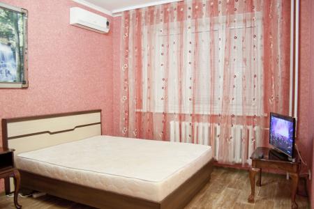 Квартира студия возле ТРЦ Фаворит