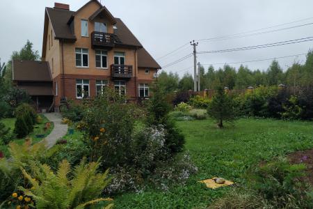 Новый чистый коттедж у живописного лесного массива на севере МО 40 км по Дмитровскому ш. от МКАД