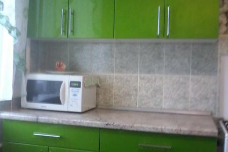 Сдам трехкомнатную квартиру.