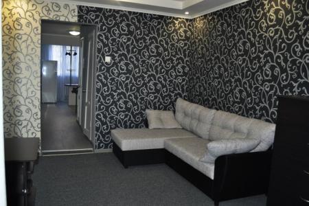 Стильная квартира с дизайнерским ремонтом недалеко от ЖД Вокзала