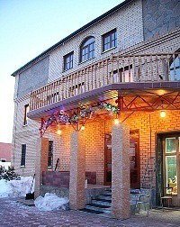 Ланберг.Банкетный зал, бильярд, бассейн, беседка, сауна.