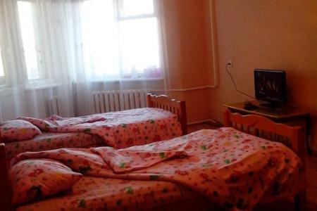 1-комнатная сутки ул, Спортивная, 1