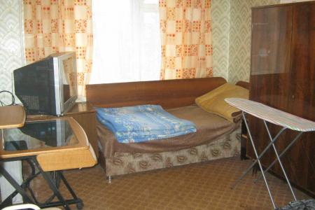 Сдаю квартиру в Луге, посуточно.