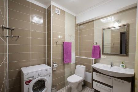 Сдам посуточно стильную 1 к квартиру в центре Артбухте