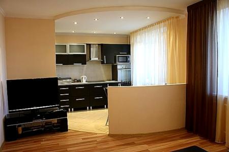 Элитная однокомнатная квартира в центре города с парковкой