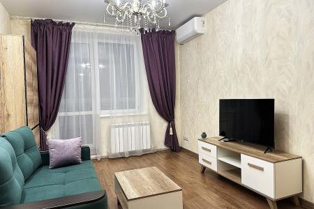 20 минут езды до исторического центра и Набережной.