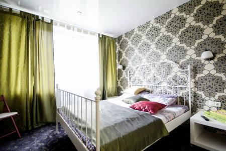 Новая VIP 3 комн квартира в центре у метро, ул. Скрыганова