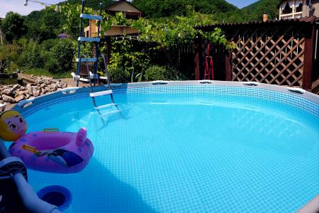 Гостевой дом на море с видом на горы и лес